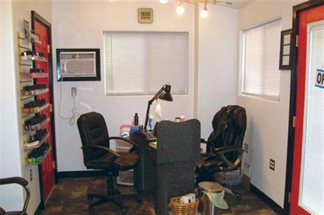 Home Salons: All Polished Up!