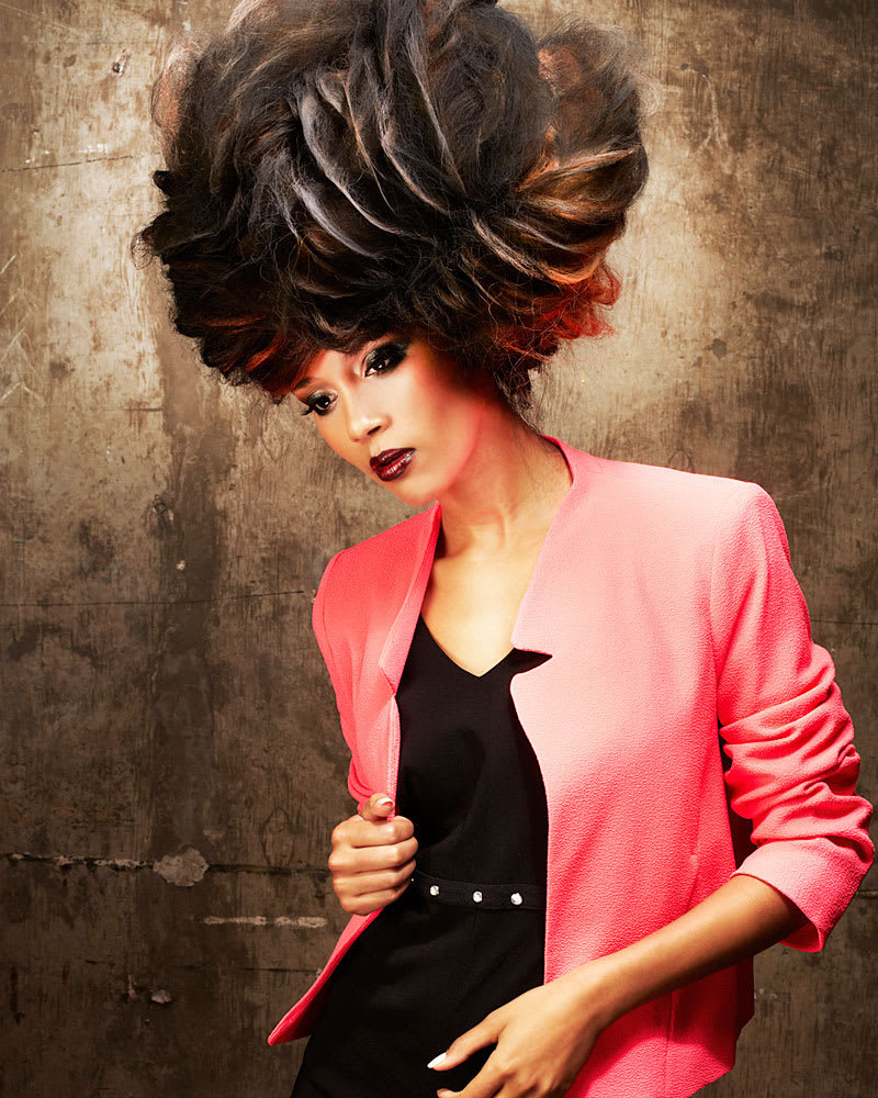 COLLECTION: Anne Veck's "A Day at the Races"