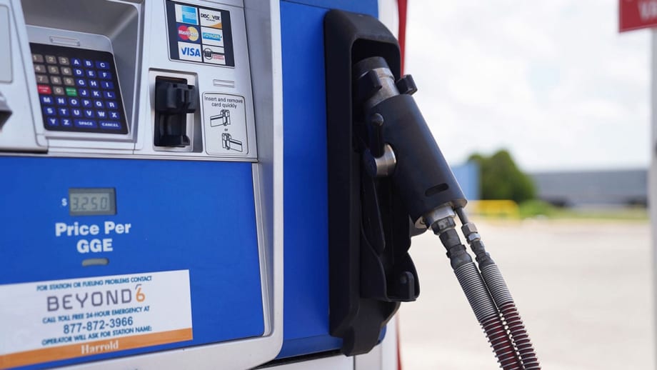 Chevron Buying 55 Natural-Gas Fueling Stations