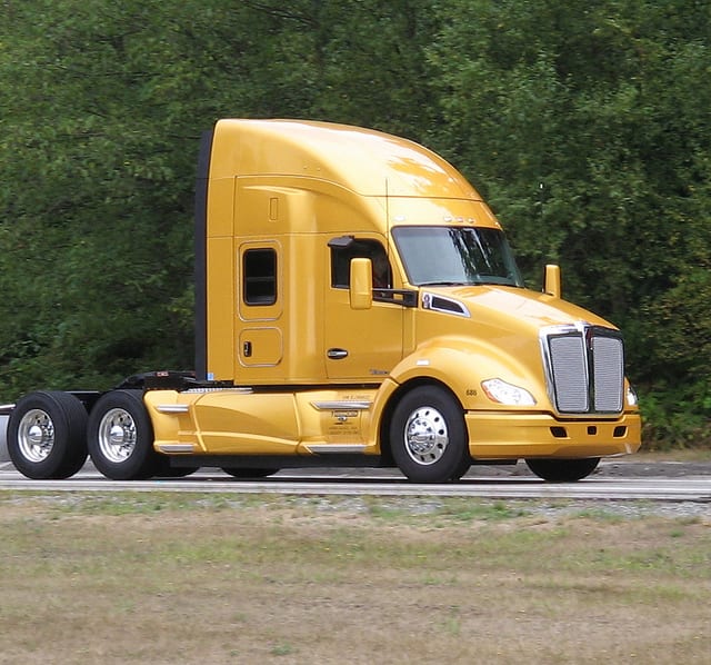 Kenworth T680 52-inch Mid-Roof Sleeper Available with Optional Upper Bunk