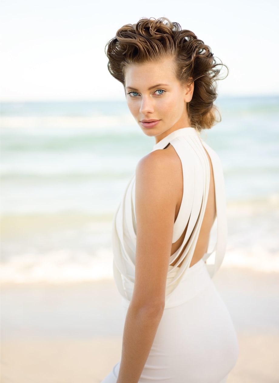 Tropica: Aquage Resort 2015