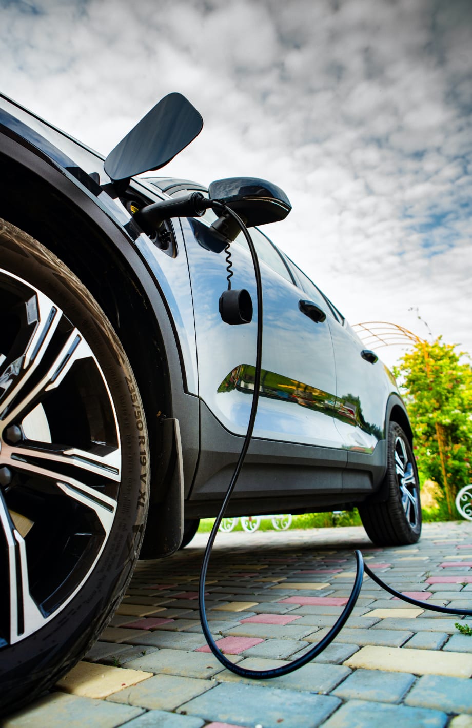 Volvo Group’s UK HR Director On Why He’s Electrifying The Car Fleet