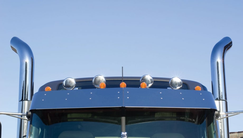 EPA Publishes Stringent New-Truck Emissions Regulations