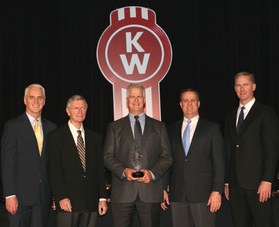 MHC Kenworth – Kansas City Named Kenworth’s 2013 Paccar Engine Dealer of the Year