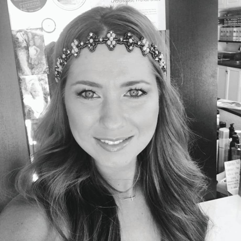 Journeys, Tips and Advice on Growing Your Hair Extension's Business with Hair Color