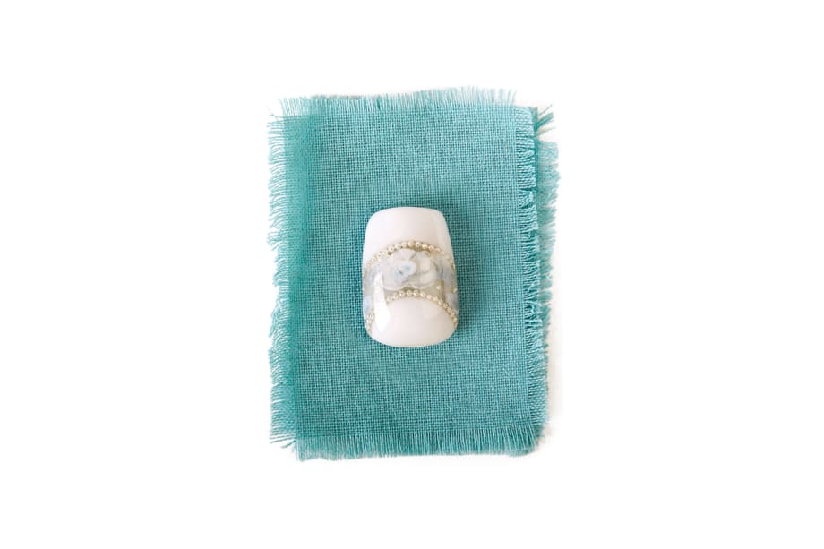 Nail Art for the Vintage-Loving Bride