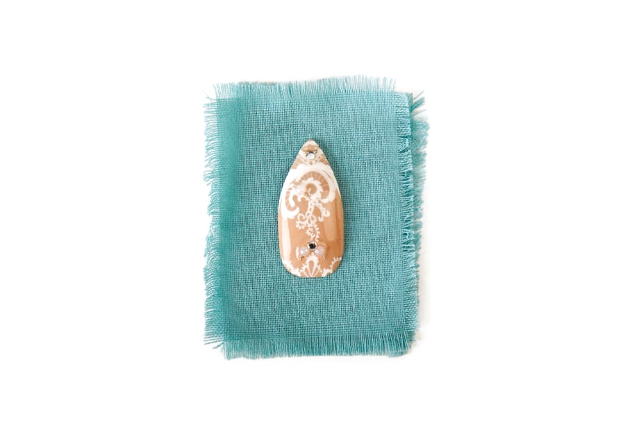 Nail Art for the Vintage-Loving Bride