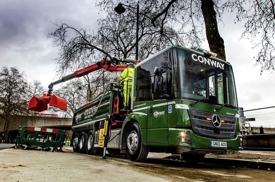 UK Infrastructure Company Improves Safety with Econic Tippers