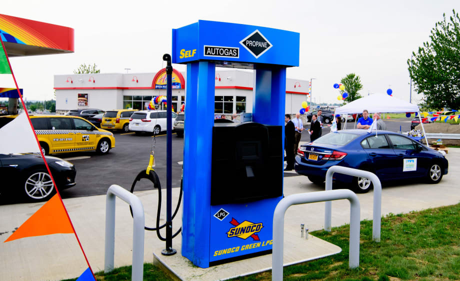 Pittsburgh Airport Adds Trio of Alternative Fuels