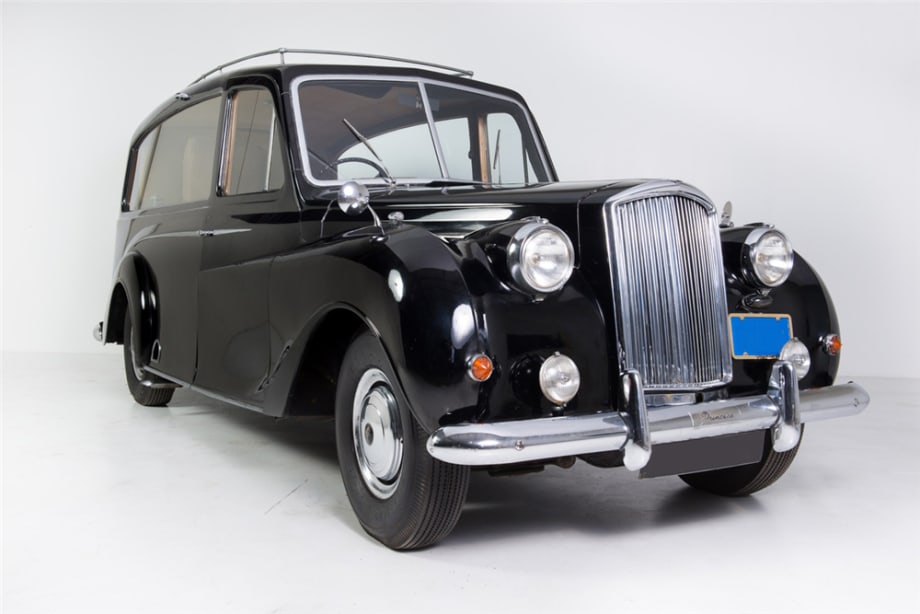 Ariz. Auction to Feature John Lennon's Austin Princess