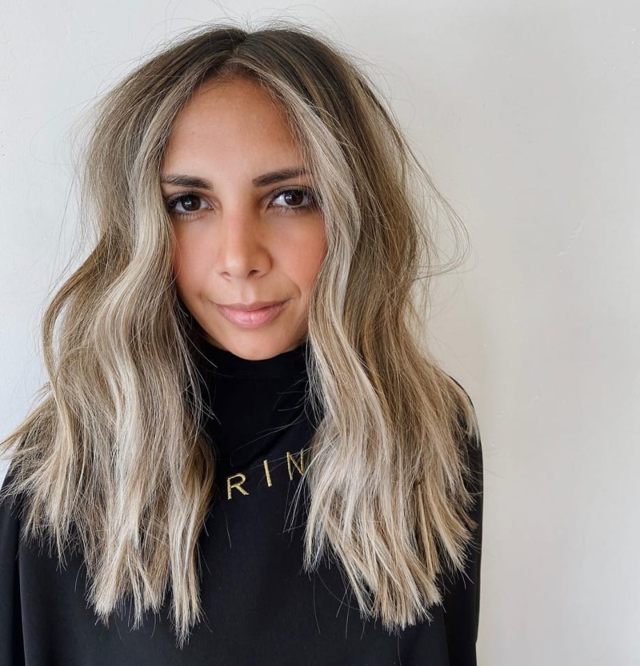 Summery Blonde Perfection With Synchrolift