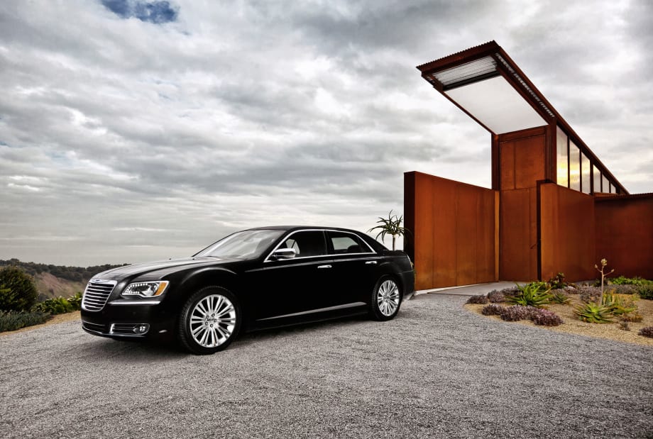 Chrysler’s New 8-Speed Transmission Boosts MPG by 4 on 300 and Charger