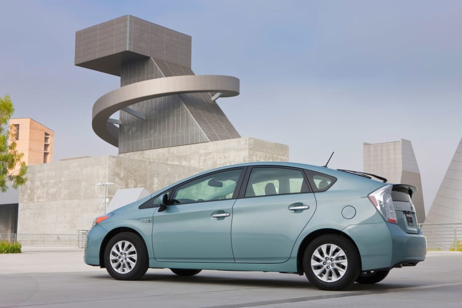 Faulty Fuse Triggers Toyota Prius Plug-in Recall