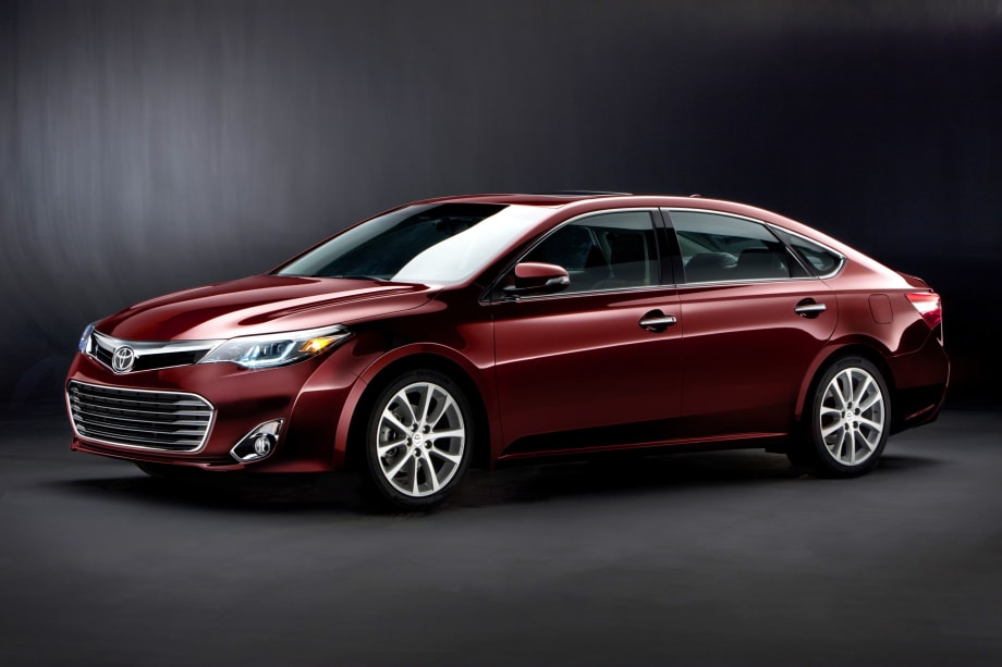 Toyota Unveils All-New 2013-MY Avalon at New York Auto Show