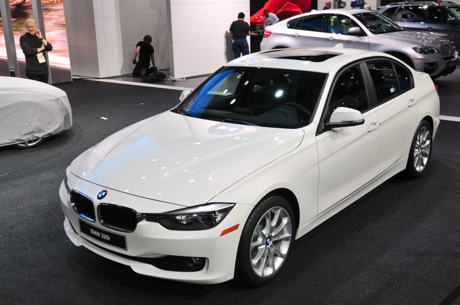 BMW Introduces Entry-Level 3 Series 320i Luxury Sedan