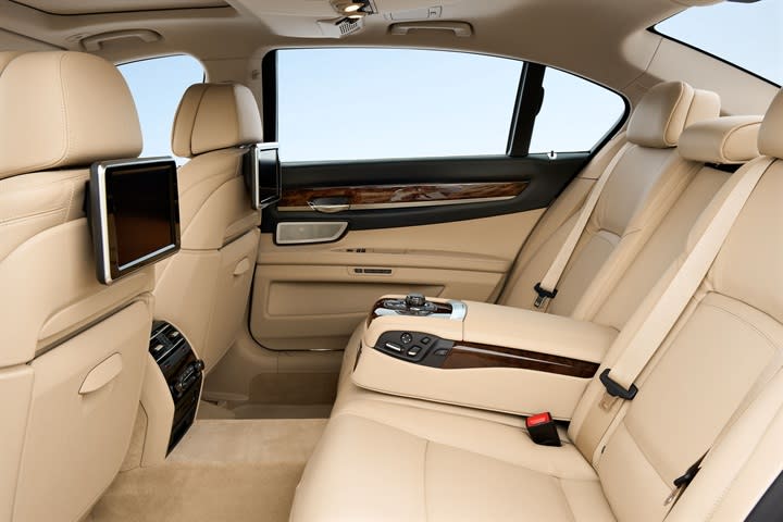 BMW's 2013-MY 7 Series Lineup Features Improved Fuel Economy