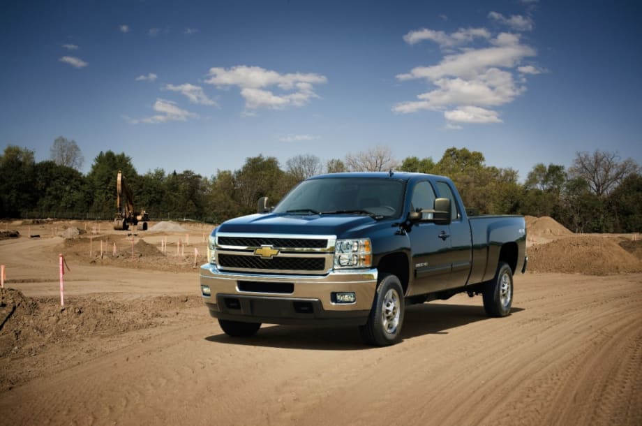 GMC Sierra and Chevrolet Silverado Bi-Fuel Pickups Begin Production