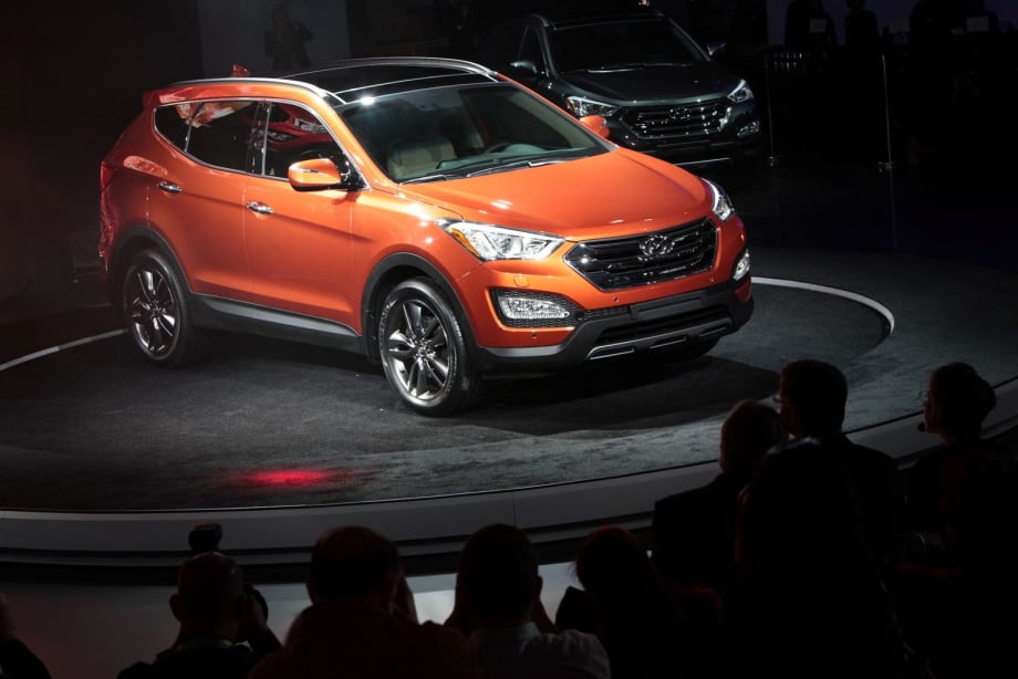 Hyundai Introduces 2013-MY Santa Fe and Santa Fe Sport CUVs