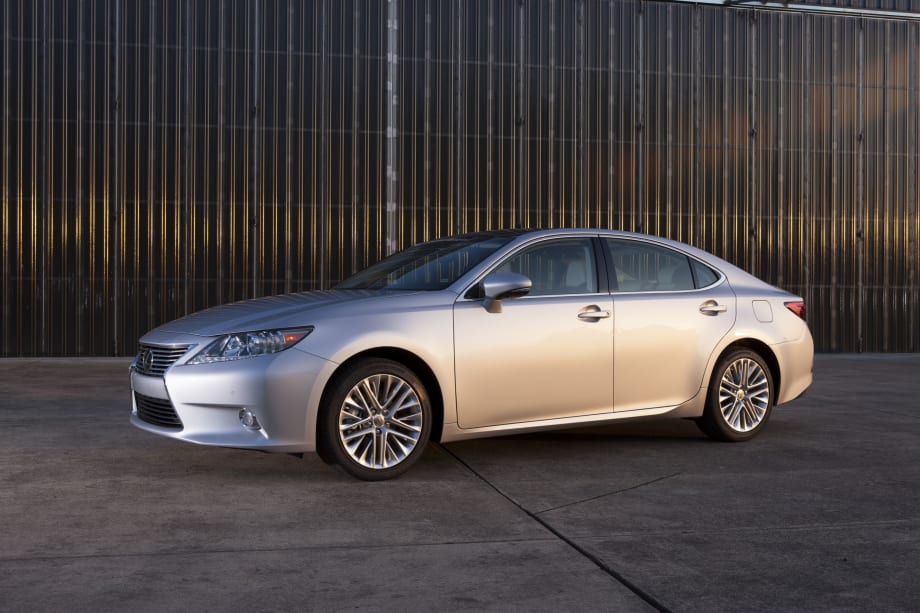 All-new 2013-MY Lexus ES 350 and 300h Hybrid Feature More Cabin Space, Improved Handling