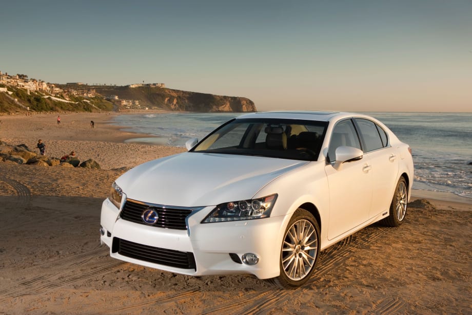 Lexus Boosts MPG by 35 Percent on All-New 2013 GS 450h Hybrid Luxury Sedan