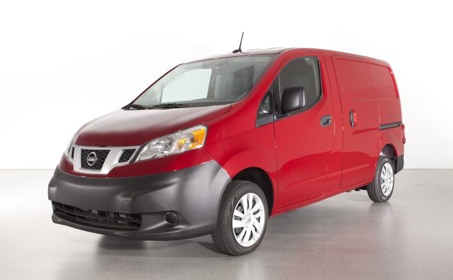 Nissan Shows 2013 NV200 Cargo Van in Chicago, Reveals Fuel Economy and MSRP