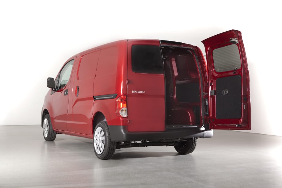 Nissan Targets Light Commercial Vehicle Leadership Position by 2016