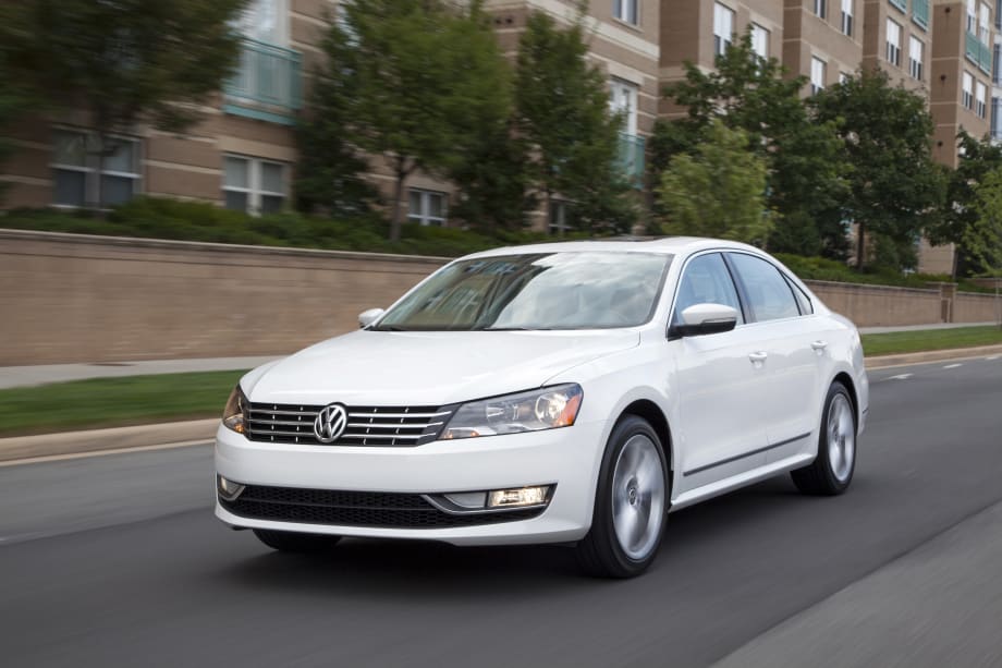 Volkswagen Recalling Passat to Replace Headlight Bulb Fitting