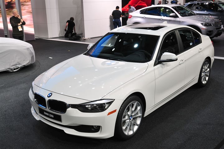 BMW Introduces Entry-Level 3 Series 320i Luxury Sedan