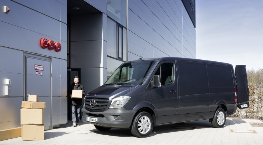 Mercedes Says 2014 Sprinter Van to Come Standard With Four-Cylinder Diesel Engine