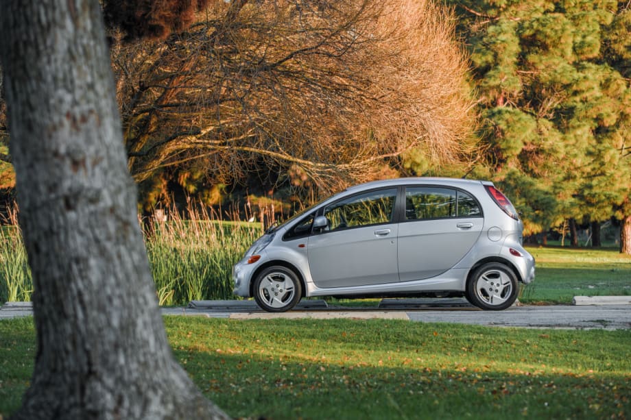 Mitsubishi Recalls i-MiEV for Brake Vacuum Pump