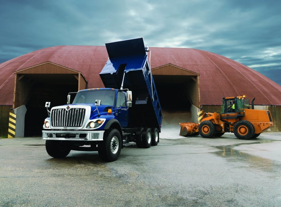 Navistar First Vocational Trucks Ship with 9.0L, 10.L SCR Engines