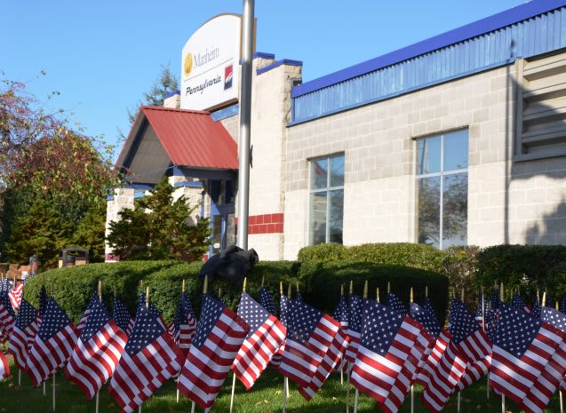 Manheim Pennsylvania Spreads Cheer