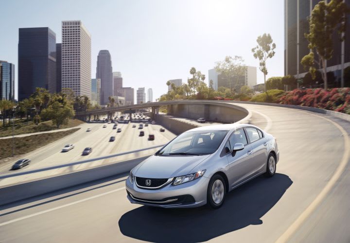 Honda Adds Civic SE Sedan for 2015