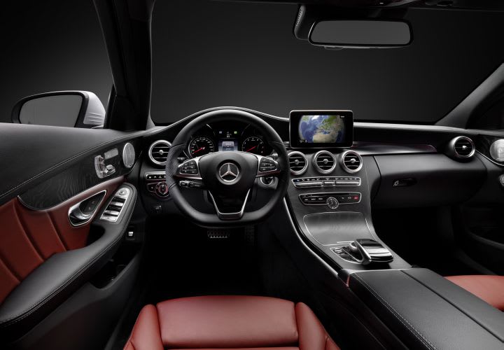 Mercedes-Benz Adds Head-Up Display to 2015 C-Class