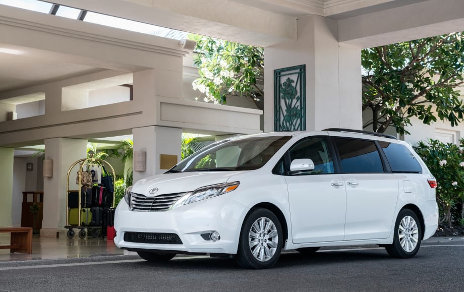 Toyota Recalls Sienna Minivans for Sliding Doors