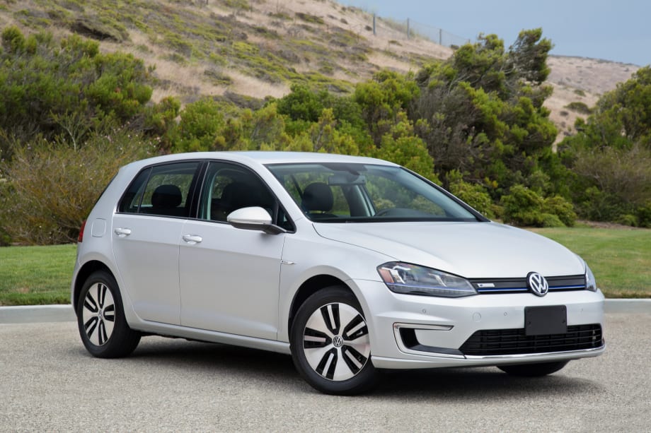 Volkswagen Recalls eGolf for Stalling