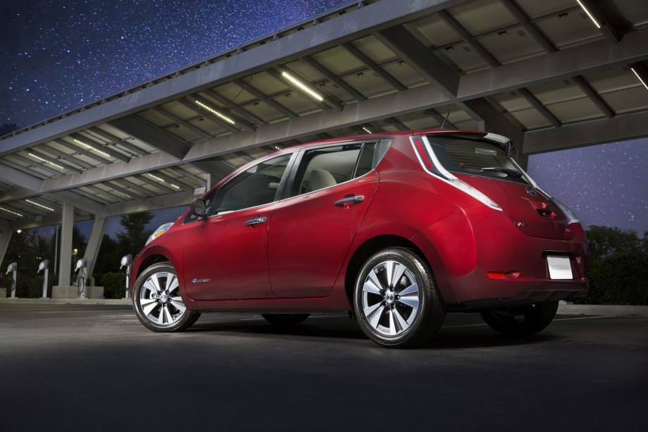 Nissan Offers $8K Incentive for LEAF
