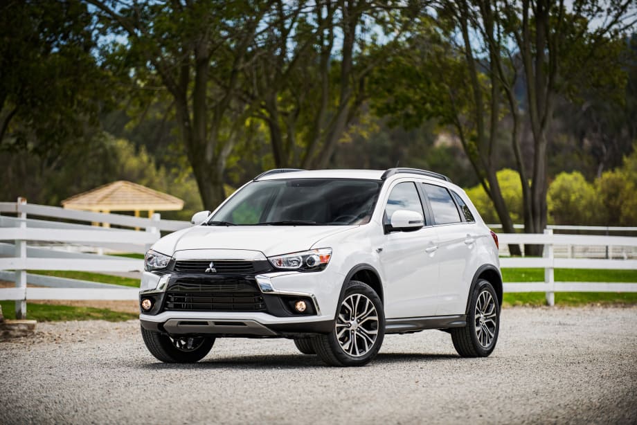 Mitsubishi Recalls 132K Cars, SUVs for Engine Trouble
