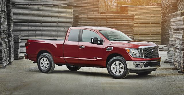 Nissan Adds Extended King Cab for Titan Pickups