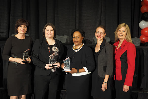 Nominations Open for Influential Woman in Trucking Award 