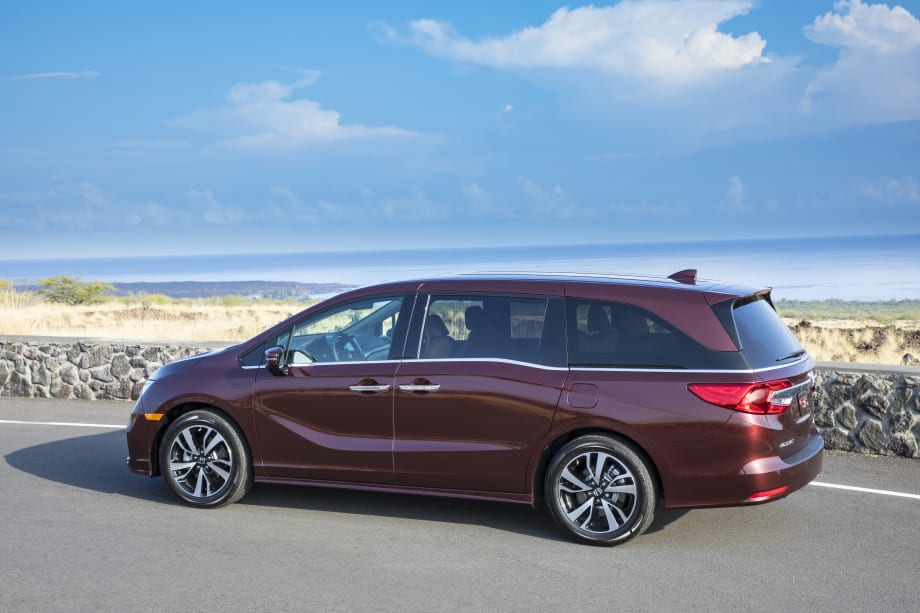Honda Recalls Odyssey Minivans for Seat Belts
