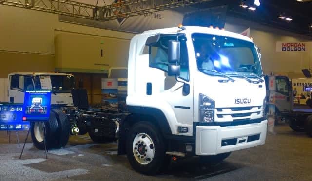 Isuzu Debuts 2018 Class 6 FTR Truck