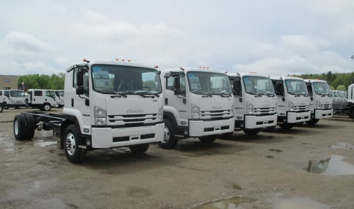 Isuzu FTR Showcases Medium-Duty Award Win