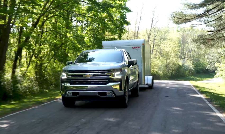 Chevrolet Silverado Makes Towing Easier & Safer