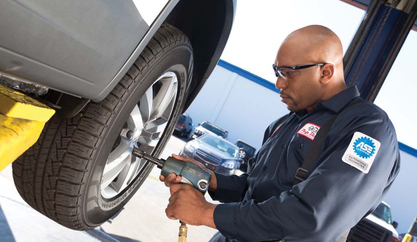 Pep Boys Expands Tire Installation with Amazon.com