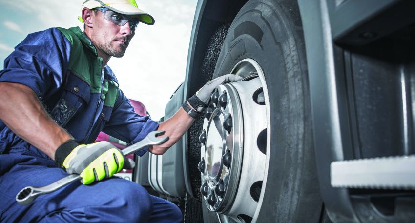 10 Tips for Maintaining Work Trucks
