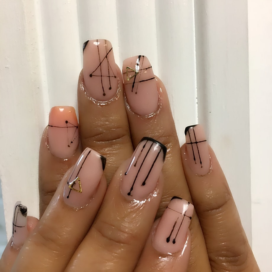 Day 140: Thin Abstract Lines Nail Art
