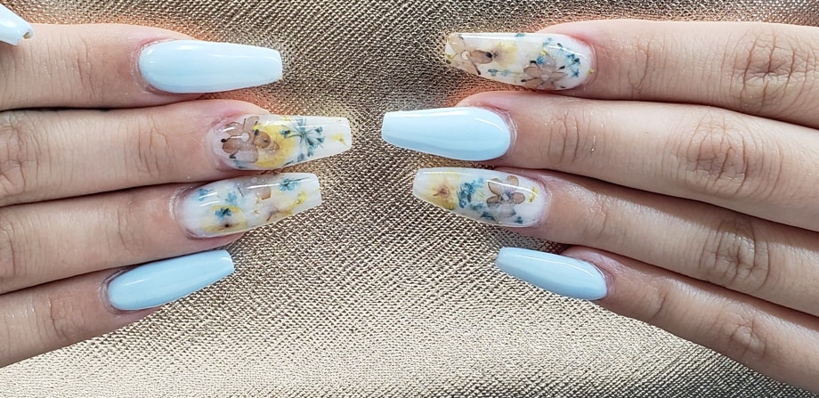 Day 219: Milk Bath Accent Nail Art
