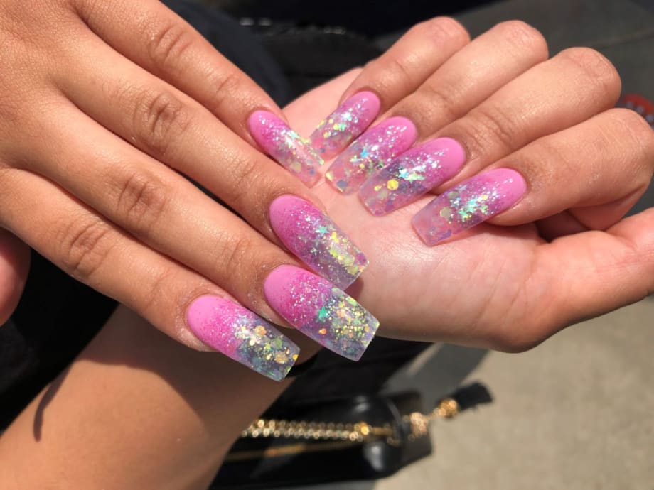 Day 240: Pink Glitter Nail Art