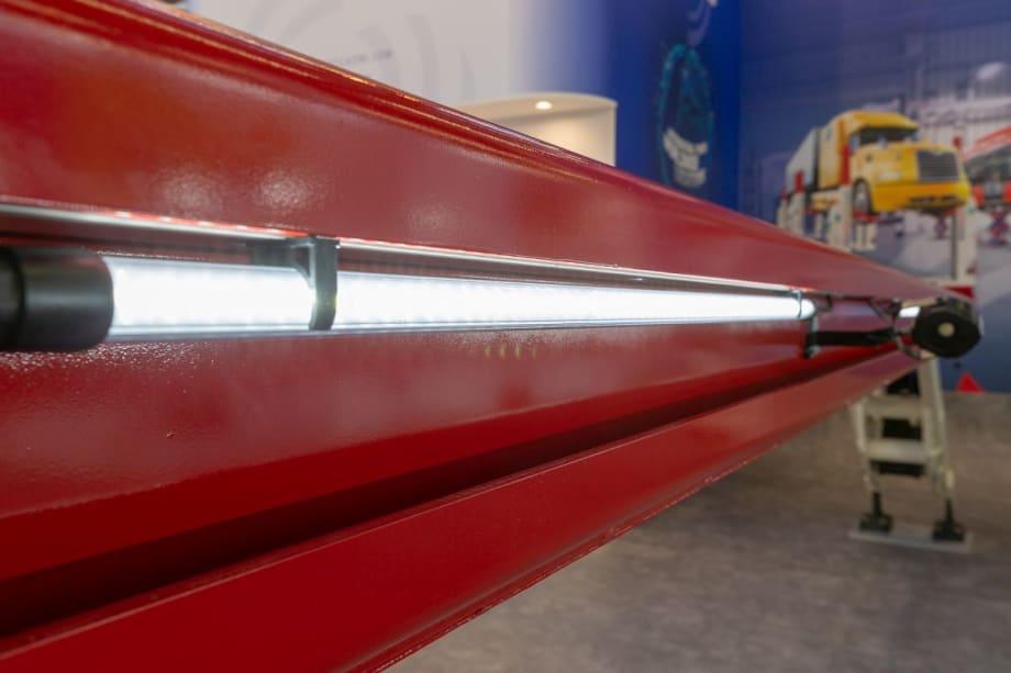 High-Performance LED Light Tubes for Platform Lifts
